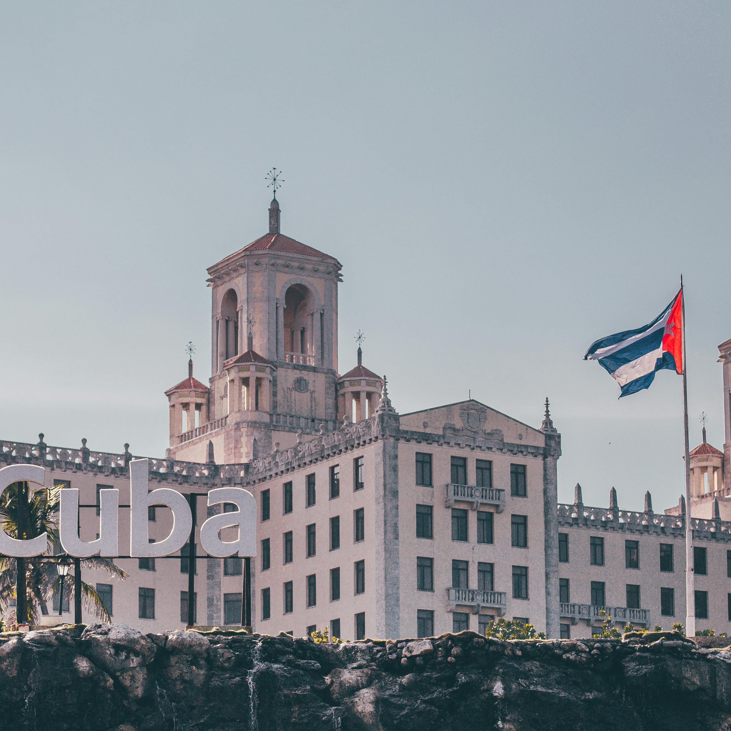 DeluxTravel