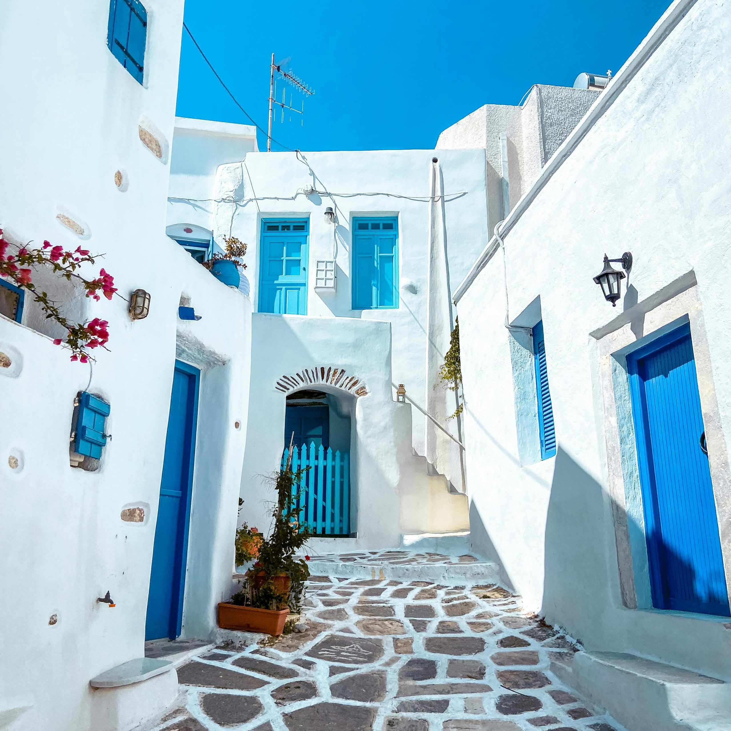 DeluxTravel