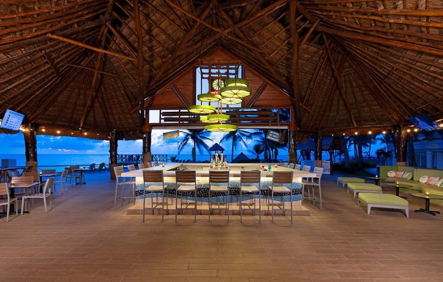 Margaritaville Beach Resort Riviera Cancún